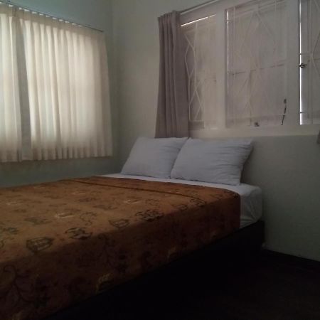 Apartamento Omah Ngadiwinatan Syariah Yogyakarta Exterior foto