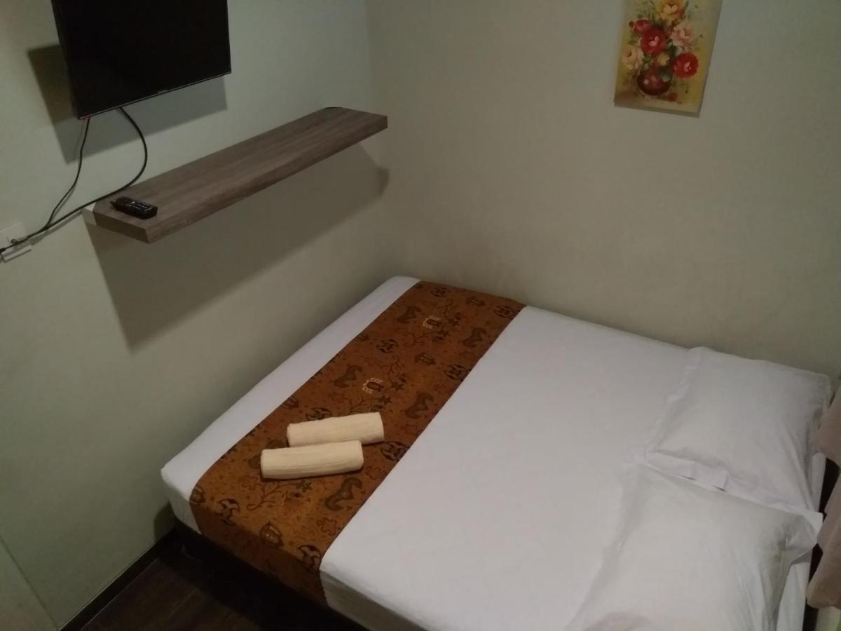 Apartamento Omah Ngadiwinatan Syariah Yogyakarta Exterior foto